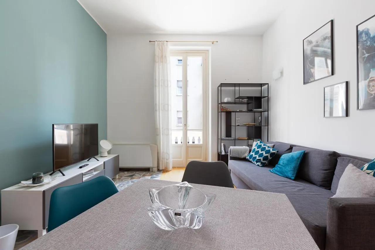 Appartamento Con Balcone- Bullona District Milano 0*,  Italia